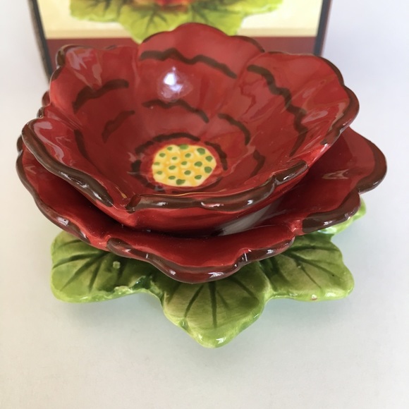 Cracker Barrel Family Traditions Ceramic Red Flower Tealight Holder - Picture 6 of 12